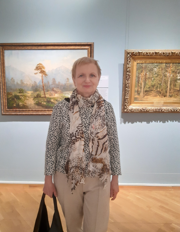 Светлана Карпова на выставке. Фото из личного архива Светналы Карповой