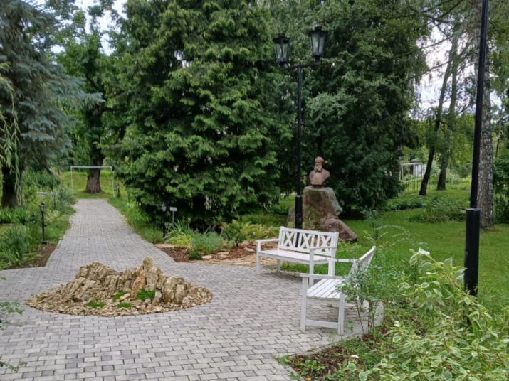 В усадьбе; Пресс-служба Тамбовского областного отделения РГО