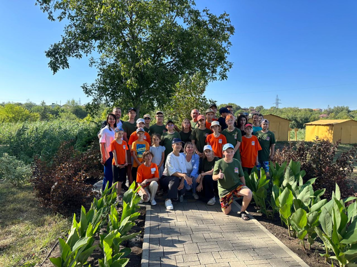 Участники просветительской встречи. Фото:пресс-служба зоопарка