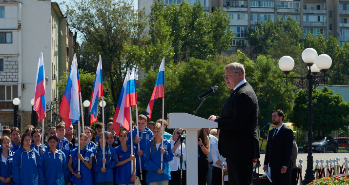 Приветственное слово Губернатора Астраханской области. Фото Руслана Кондрашина\Астраханское отделение РГО