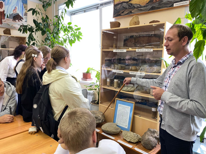 Рассказывает Алексей Андреевич; фото: Пресс-служба Тамбовского областного отделения РГО