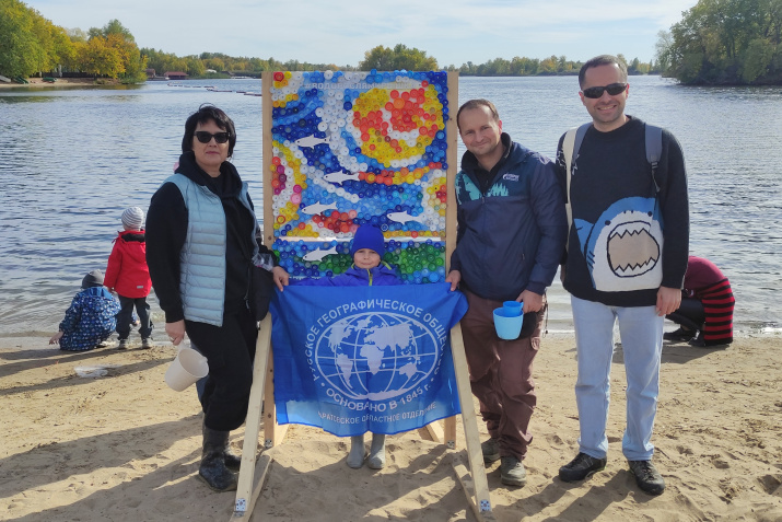 Акция "Водорослям крышка!". Фото: Максим Червяков