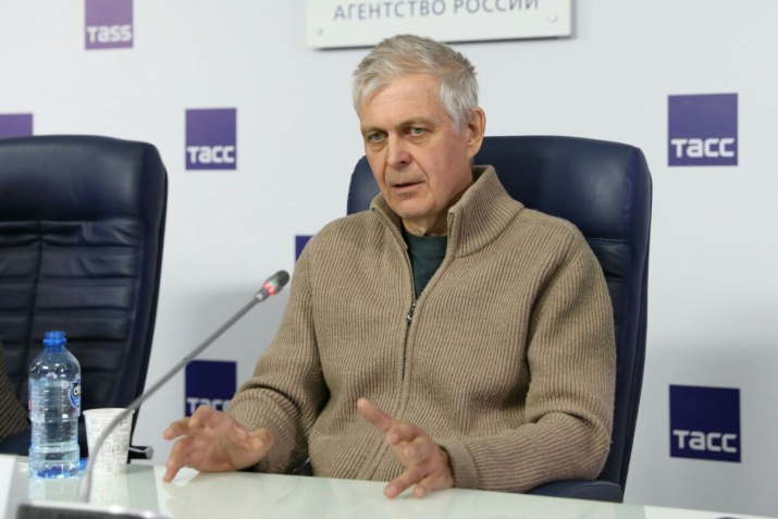 Почетный Председатель Новосибирского регионального отделения РГО Игорь Новиков рассказал о совместных проектах с Минобороны России. Фото: Антон Шутов/ ТАСС