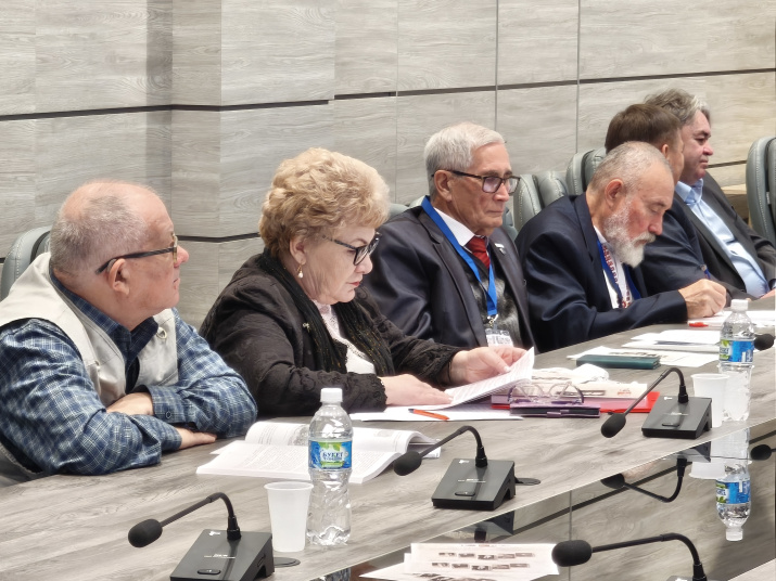 Участники «Арчиковских чтений - 2025» в стенах Чувашского госуниверситета. Фото: Ольга Галошева, Алексей Девиченский, Чувашское республиканское отделение РГО