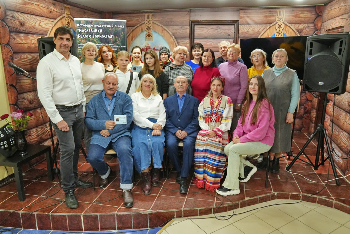 Общая фотография участников мероприятия, фотография Бориса Тишулина