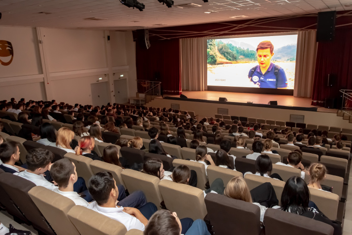 Учащиеся школы. Фото: Валерий Гончаров