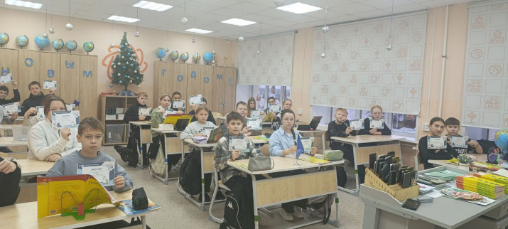 Участники проекта «День географии в школе» Шарангской школы. Фото: Оксана Пасынкова