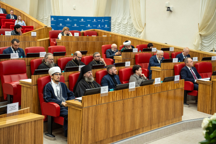 III Парламентские встречи Ямало-Ненецкого автономного округа «95 лет Ямалу: просвещение и нравственность как фундамент развития личности в эпоху перемен». Фото Андрея Сергеева