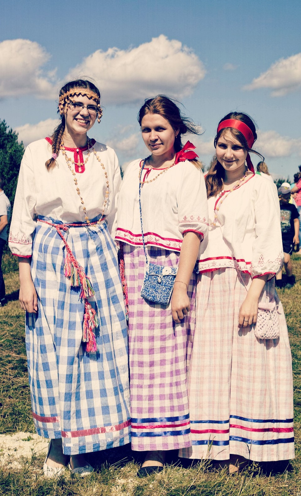 Вепсы. Народ Карелии вепсы. Карелы, Ижоры, вепсы. Вепсы национальный костюм. Вепсы Ленинградской области внешность.