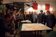 Президент РГО Сергей Шойгу осмотрел карту-план Берлина с пометками И.В. Сталина