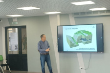 О пещерах Липецкой области раскажет выставка, на открытии которой прошла лекция для молодежной географической школы. Фото: Липецкое областное отделение РГО О пещерах Липецкой области раскажет выставка, на открытии которой прошла лекция для молодежной географической школы. Фото: Липецкое областное отделение РГО