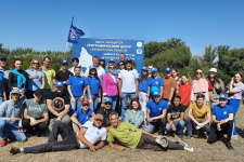 Участники проекта «Полюса Оренбуржья». Фото: Оренбургское региональное отделение РГО На открытии знака. Фото: Оренбургское реготделение РГО
