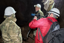 Процесс съемок в пещере Шульган-Таш. Фото: Рустам Сиразетдинов