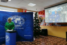 Член Совета Тульского отделения Мария Широкова ведет Диктант. Фото: Олег Золотарёв