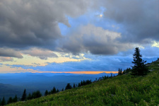 Летний закат на склоне Большого Иремеля. Фото: Айсылу Камалова