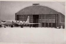 Авиационный ангар. 1967 г. Возможное помещение будущего музея. Фото из личных архивов В.Филиппова