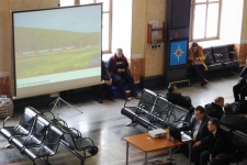 "Дорога открытий". На красноярском вокзале прочитали лекцию о тайнах Транссиба.  "Дорога открытий". На красноярском вокзале прочитали лекцию о тайнах Транссиба.