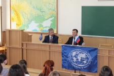 На подписании договора