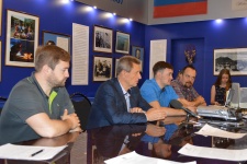 Пресс-конференция участников экспедиции. Фото Петра Завишо Пресс-конференция участников экспедиции