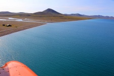 Озеро Эльгыгытгын и истоки реки Энмываам. Фото: Владимир Сертун
