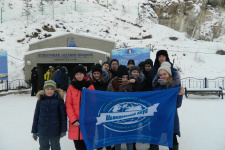 Участники поездки в Кунгур. Фото предоставлено Молодежным клубом Курганского отделения РГО.