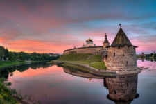 Псковский кром. Фото: Роман Дмитриев, участник фотоконкурса РГО "Самая красивая страна"