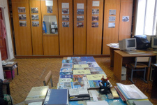 Фотовыставка и книги, которые отправят воинским частям Фотовыставка и книги, которые отправят воинским частям