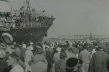 Теплоход "Армения". 1935 год. Кадр из фильма "Сокровища затонувшего корабля"