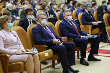 Сенатор Юрий Воробьев и губернатор Олег Кувшинников