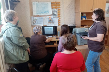 сотрудники Керженского заповедника за просмотром фильма