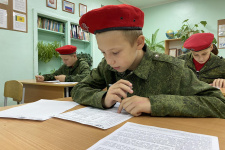 Геодиктант на площадке в средней школе села Кижеватово (Пензенская область). Фото: Елена Еськина