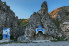 Памятник на месте высадки Первой Колымской экспедиции. Фото: пресс-служба РГО