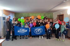 Участники акции в оренбургском Доме детства. Фото: ОРО РГО