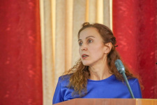 Ирина Филимонова с докладом. Фото: ОГУ 