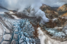 Glacier of the Mutnovsky volcano. Photo: Andrey Grachev, participant of the photo contest of the RGS "The Most Beautiful Country"