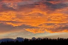 Кровавый закат, фотоматериал Виктора Сызранцева