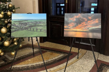 Фрагмент фотовыставки в Большом театре Беларуси. Фото: пресс-служба "Волга Опера
