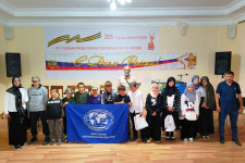 Фото на память с цунтинскими школьниками. Фото: Дагестанское отделение РГО