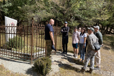Памятик погибшим Партизанам фото предоставлено участниками экспедиции