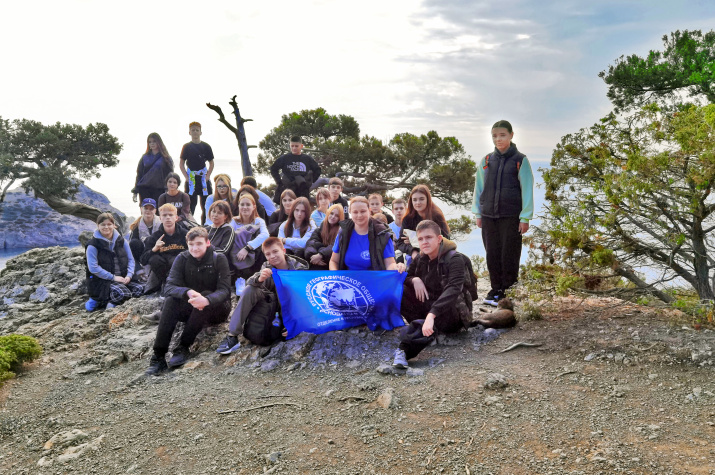 Поход с Движением Первых Фото: Судакское местное отделение РГО