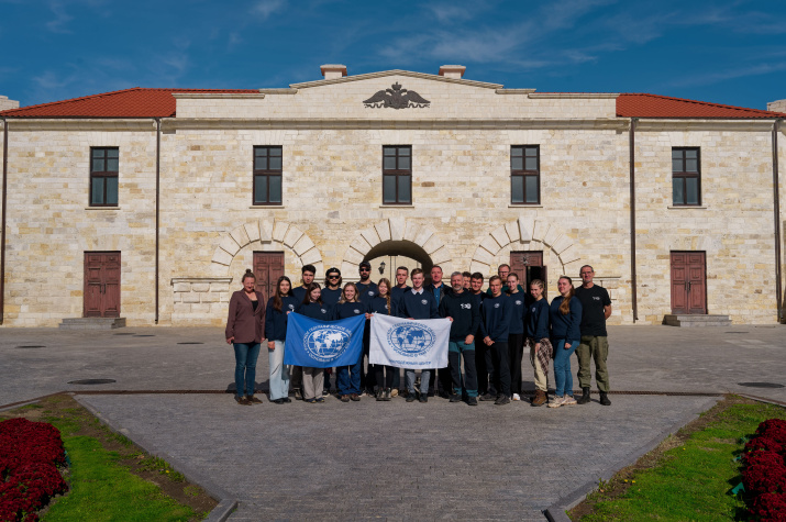 Участники спелеолагеря на Константиновской батарее. Фото: Пресс-служба МЦ РГО Крым