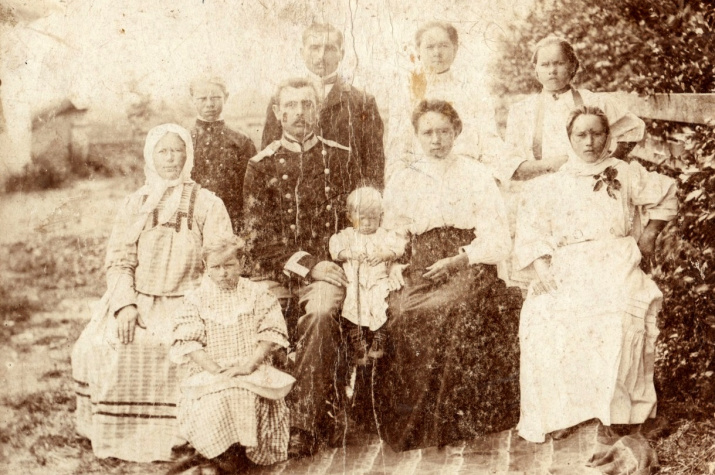 Семья Калашниковых, начало XX века