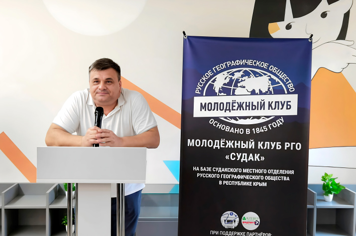 Встреча с летчиком-испытателем Валерием Епанчинцевым Фото: Судакское местное отделение РГО