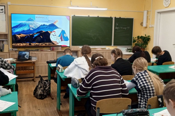 Акция РГО «День географии в школе». Фото: Наталья Стафеева / Боровичское местное отделение РГО
