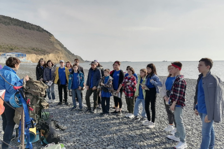 Участники профильной смены РГО «Мир открытий». Фото: ВДЦ «Смена»