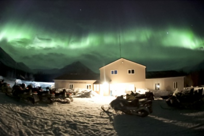 The still from the video «Auroras of the 2nd -3rd of April in Hibiny»