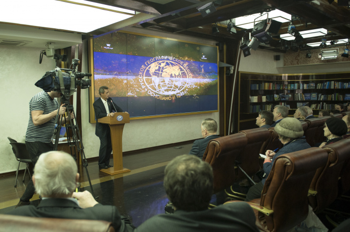 Фильм "Полярный меридиан" представляет Герой России Михаил Малахов