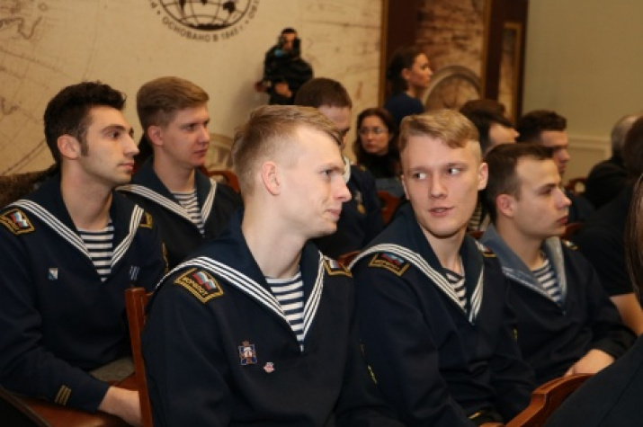 Students of Marine and River Fleet State University named after Admiral S.O. Makarov. Photo: Tatyana Nikolaeva