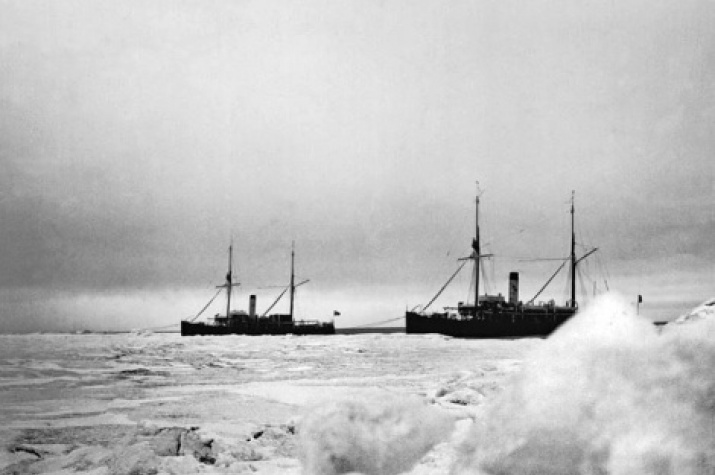 "Taymyr" and "Vaygach” ships. Photo from polarpost.ru