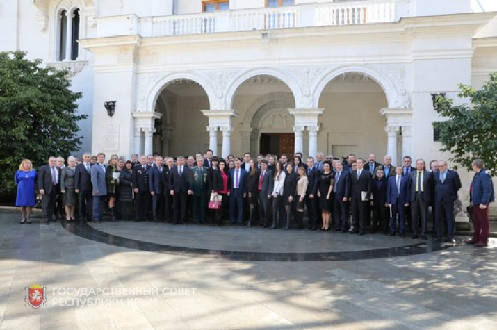 Участники круглого стола «Ялта 1945-2018: исторический опыт и новые вызовы» (фото пресс-службы Гос.Совета РК) Участники круглого стола «Ялта 1945-2018: исторический опыт и новые вызовы» (фото пресс-службы Гос.Совета РК)